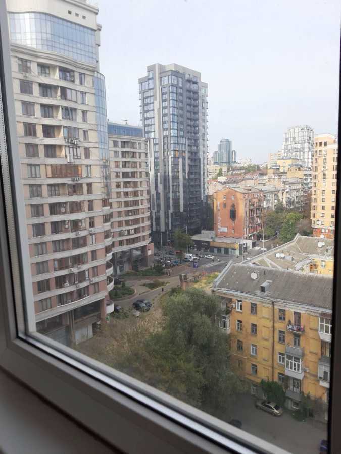 Продажа 3-комнатной квартиры 103 м², Гайдара, 27
