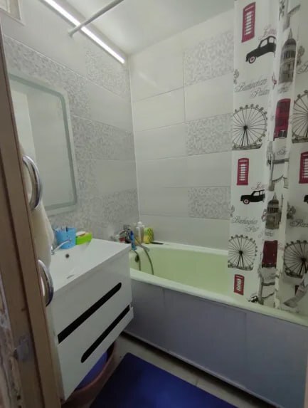 Продажа 4-комнатной квартиры 74 м², Сумско-Киевских Дивизий ул.