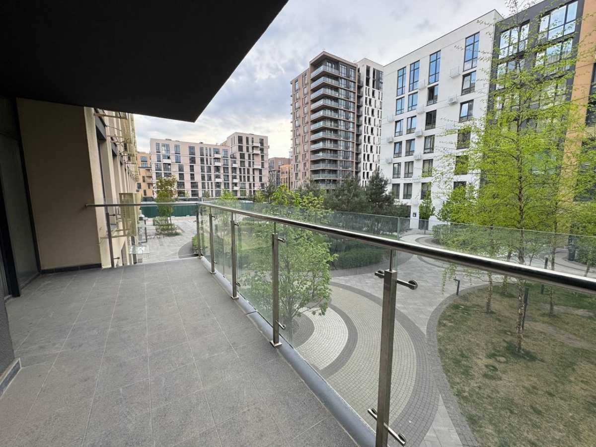 Продажа 1-комнатной квартиры 60 м², Салютная ул., 2