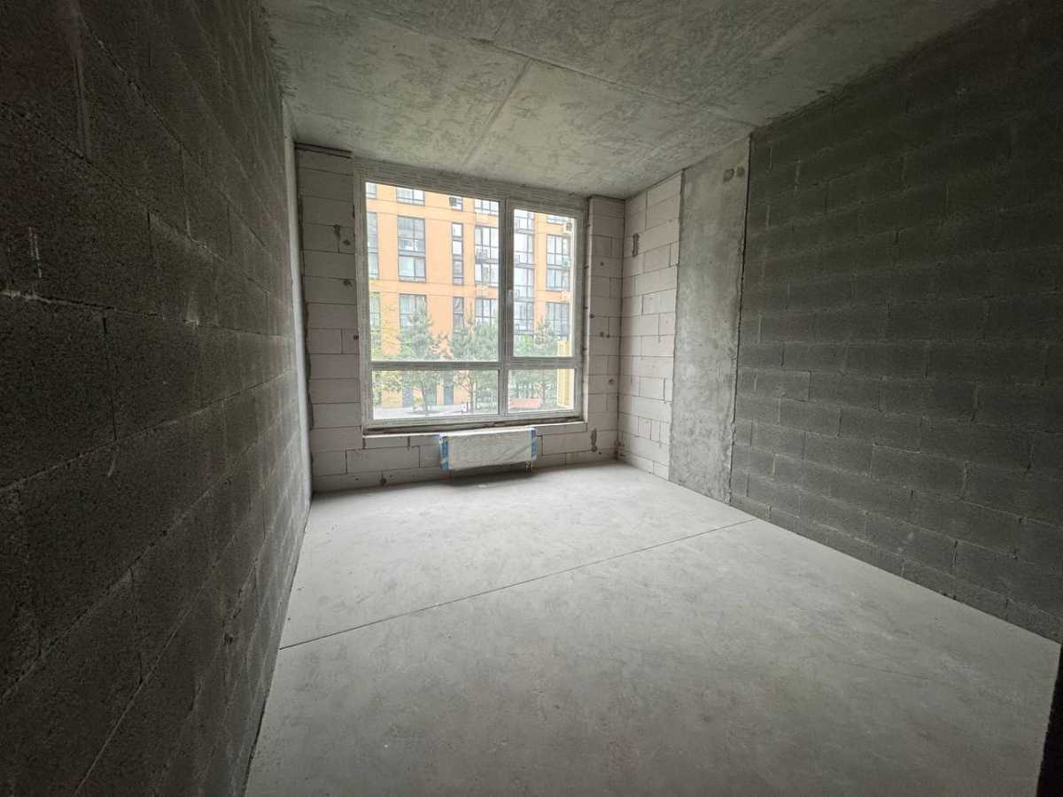 Продажа 1-комнатной квартиры 60 м², Салютная ул., 2