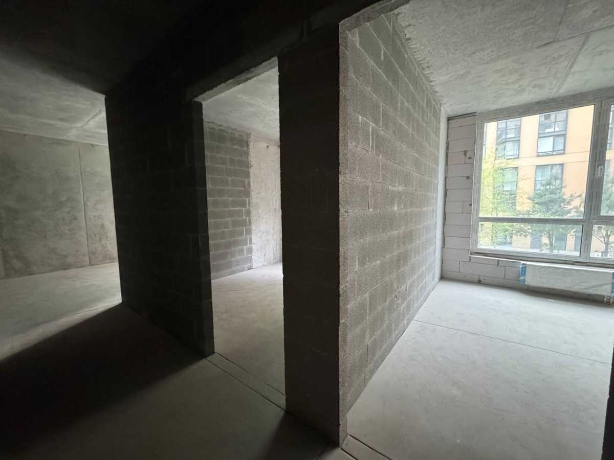 Продажа 1-комнатной квартиры 60 м², Салютная ул., 2