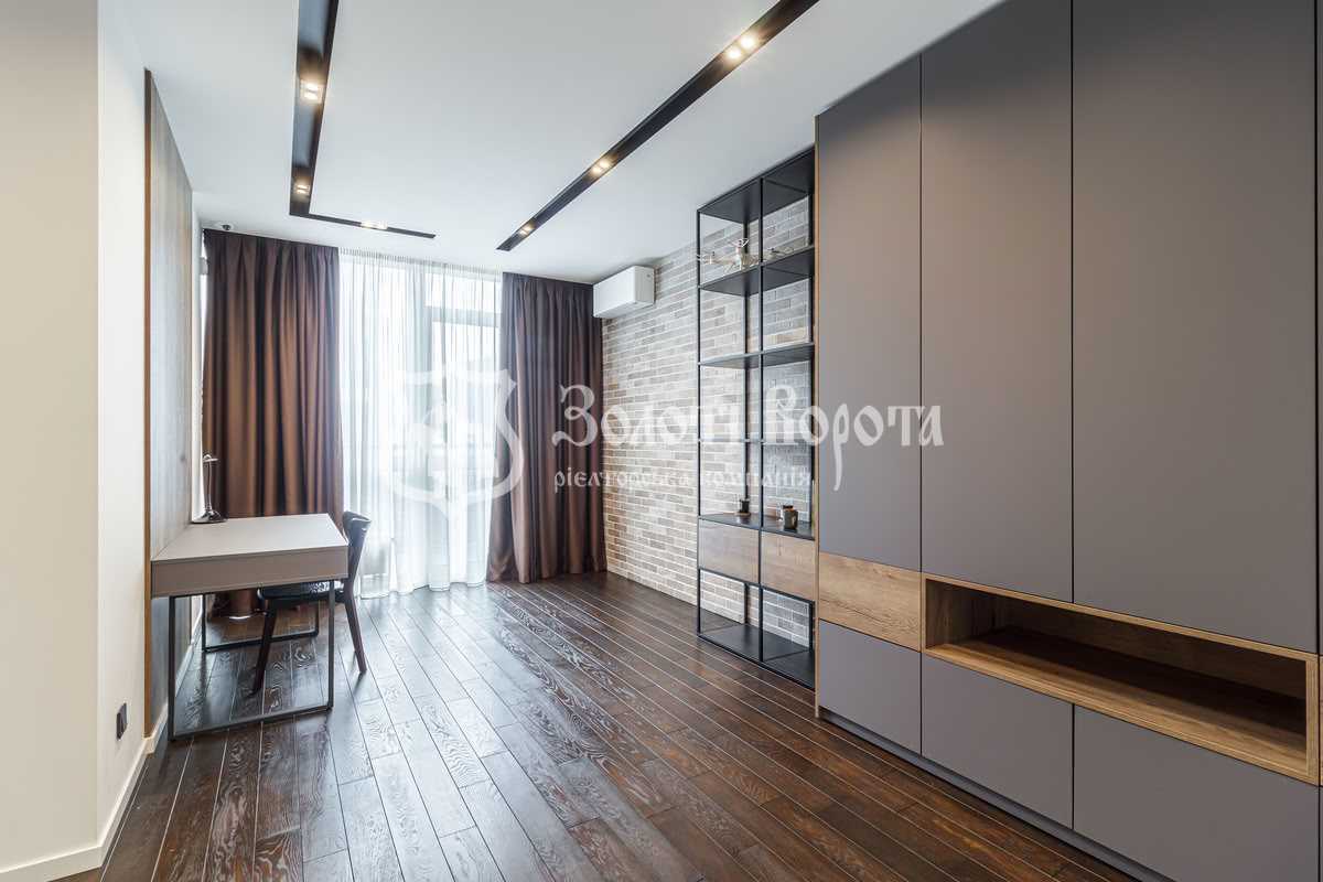 Продажа 5-комнатной квартиры 280 м², Предславинская ул., 57