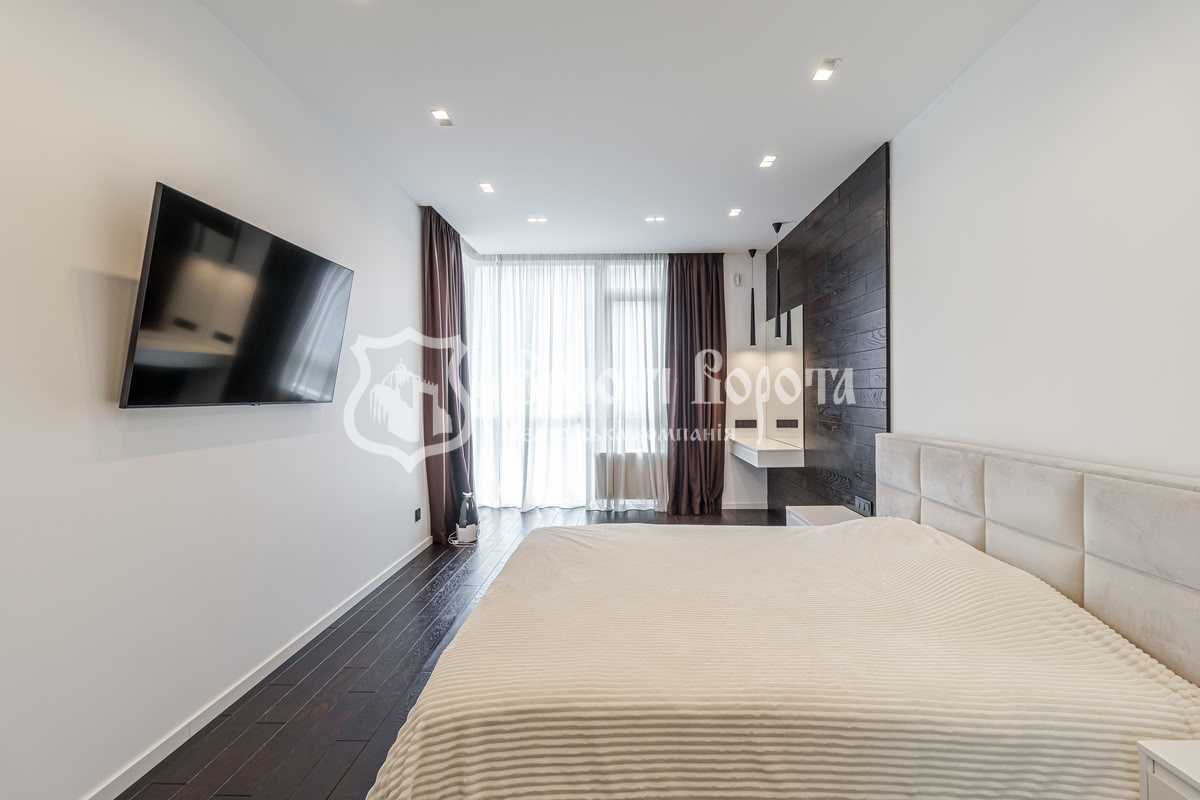 Продажа 5-комнатной квартиры 280 м², Предславинская ул., 57