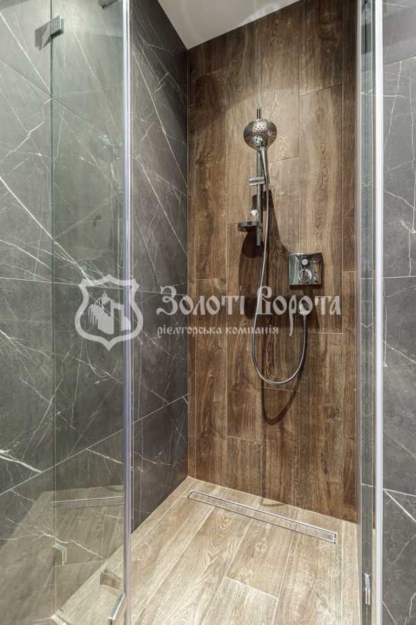 Продажа 5-комнатной квартиры 280 м², Предславинская ул., 57