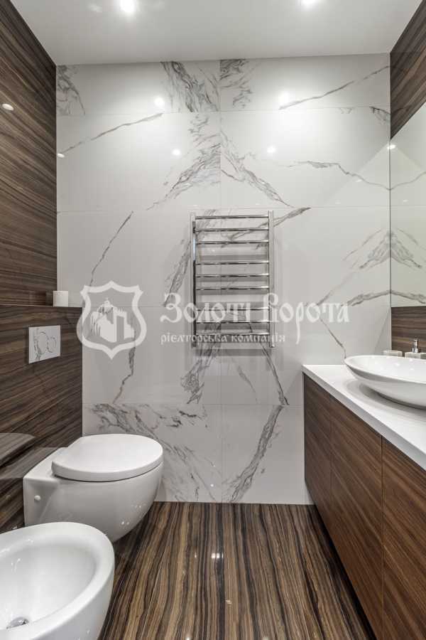 Продажа 5-комнатной квартиры 280 м², Предславинская ул., 57