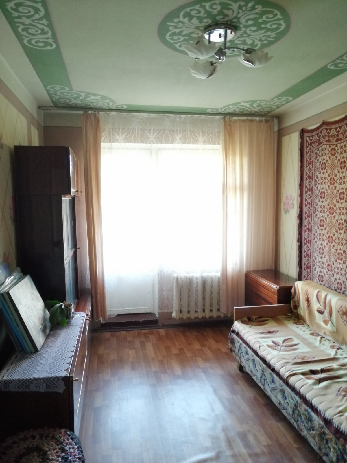 Продаж 3-кімнатної квартири 63 м², Покровська вул.
