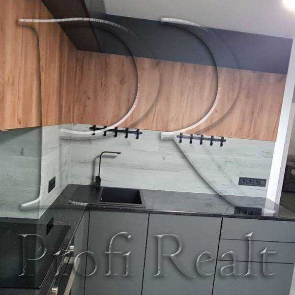 Продаж 1-кімнатної квартири 54 м², Ревуцького вул., 54