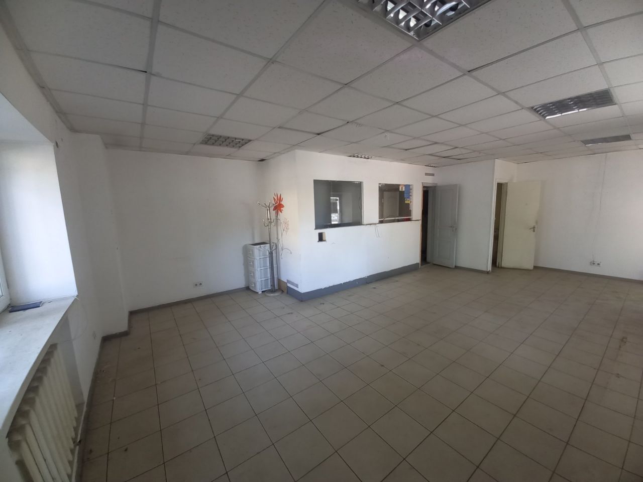 Продаж комерції 49 м², Старомостова пл., 1