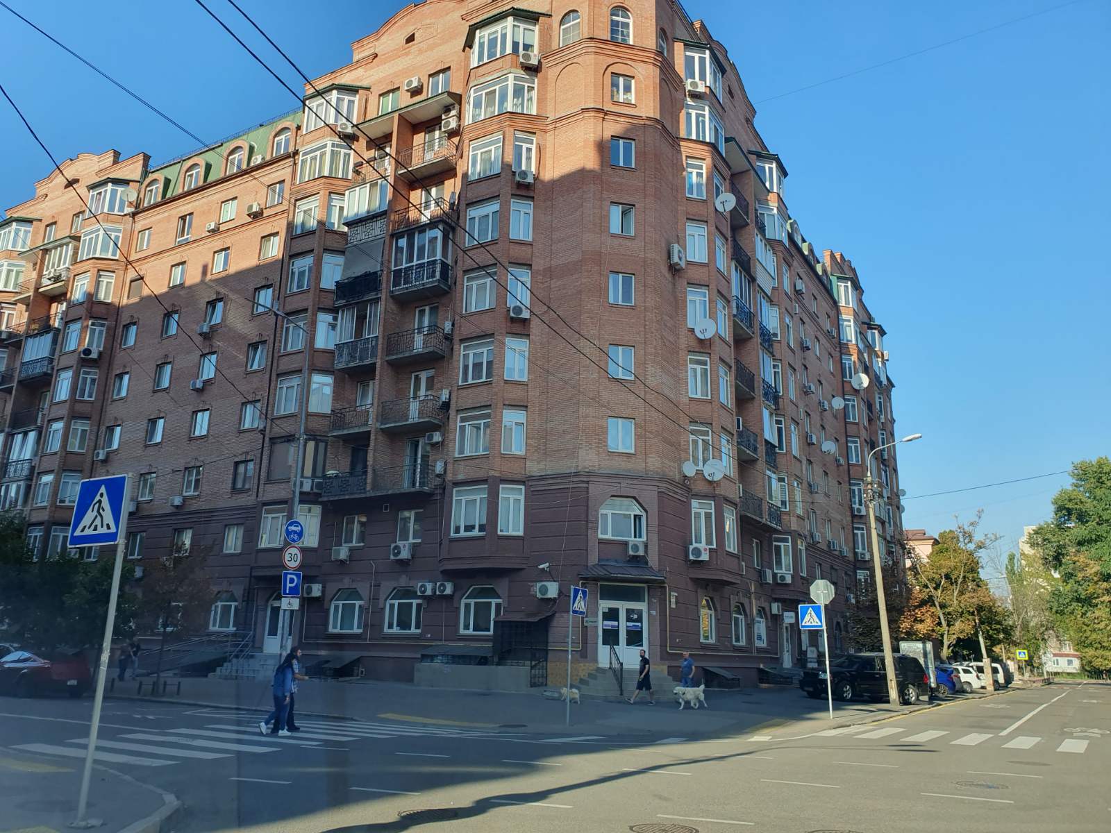 Аренда 3-комнатной квартиры 100 м², Введенская ул.