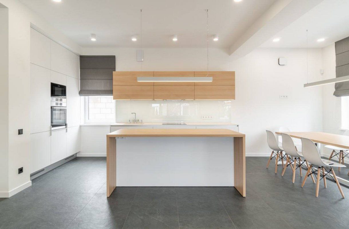 Оренда будинку 200 м², Центральна вул., 1