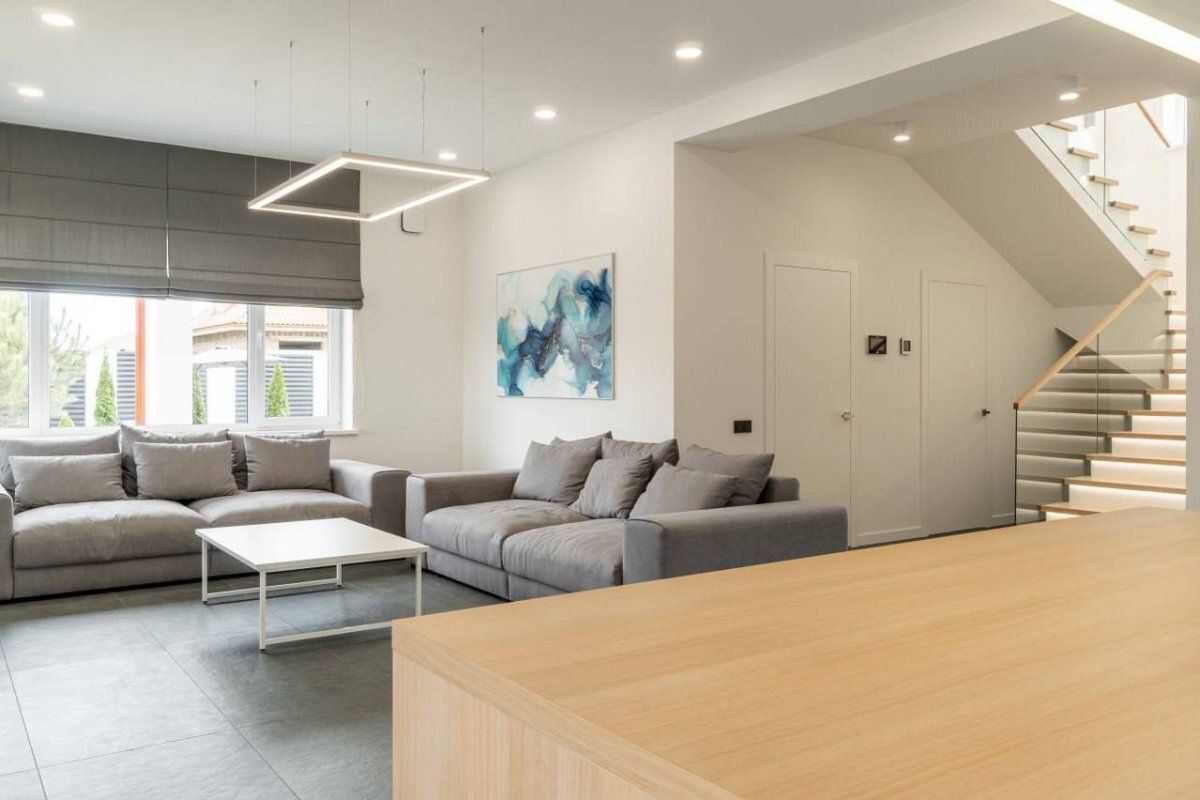 Оренда будинку 200 м², Центральна вул., 1