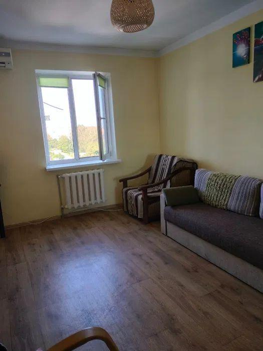 Продаж 1-кімнатної квартири 41.2 м²