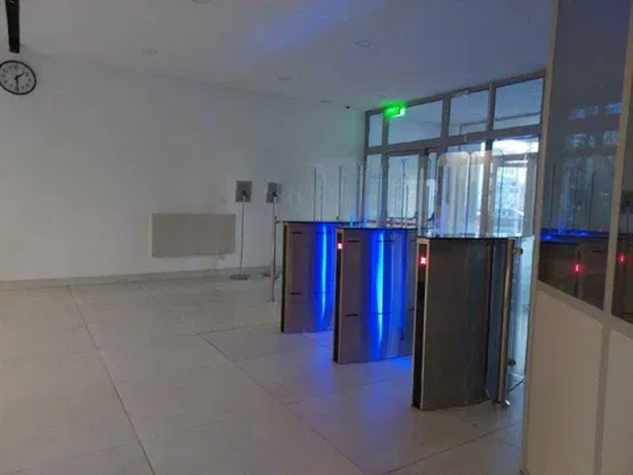 Аренда офиса 26 м², Кирилловская ул., 19/21
