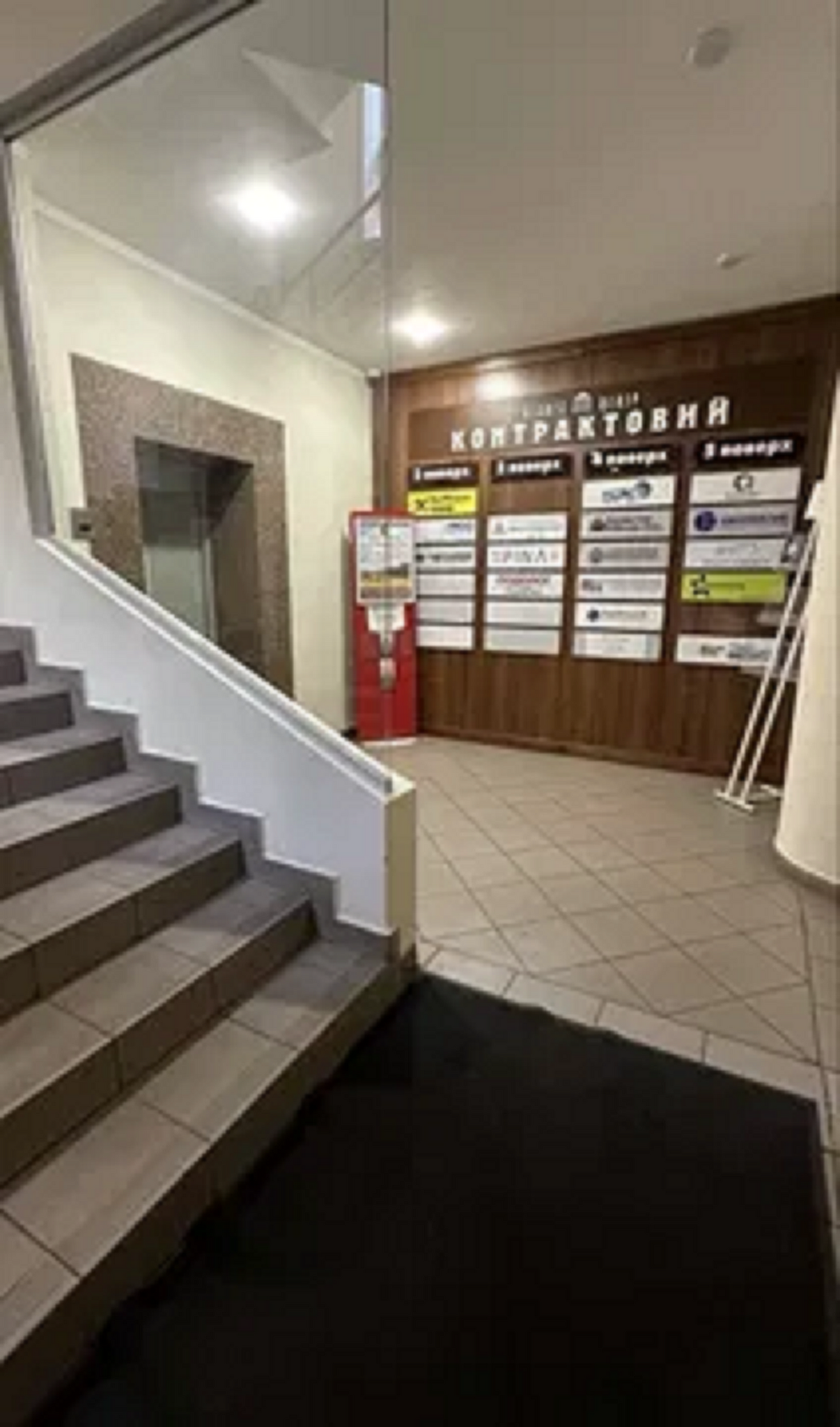 Оренда офісу 55 м², Костянтинівська вул., 2А