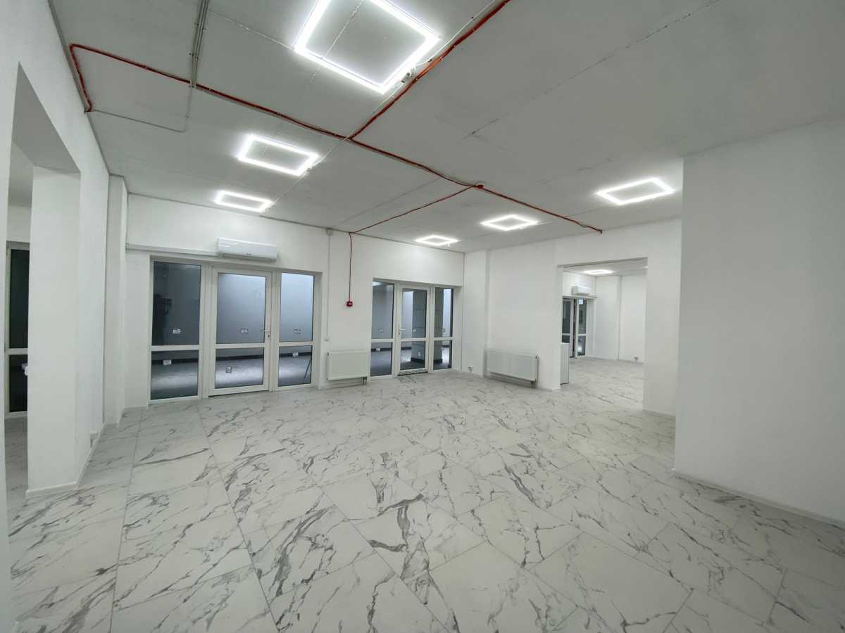 Аренда другого торгового помещения 94 м², Михаила Максимовича ул., 26