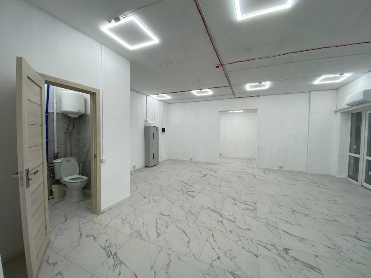 Аренда другого торгового помещения 94 м², Михаила Максимовича ул., 26