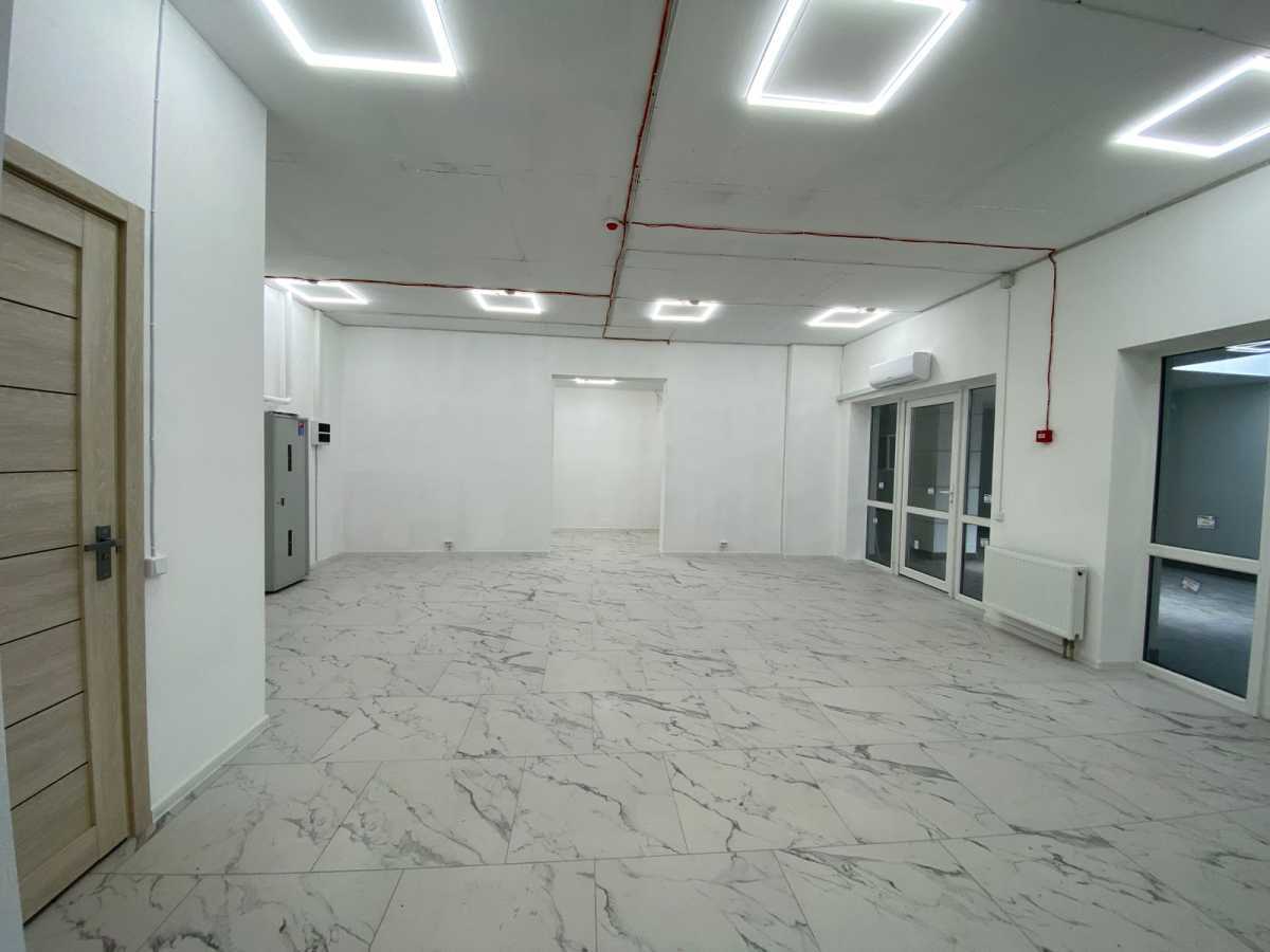 Аренда другого торгового помещения 94 м², Михаила Максимовича ул., 26
