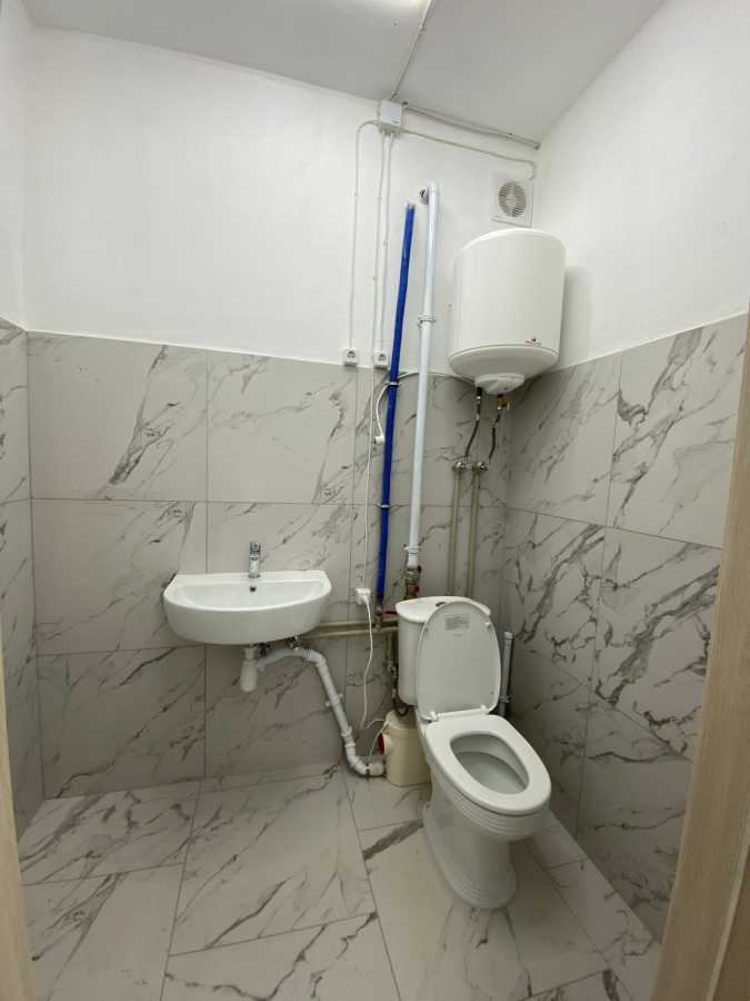 Аренда другого торгового помещения 94 м², Михаила Максимовича ул., 26