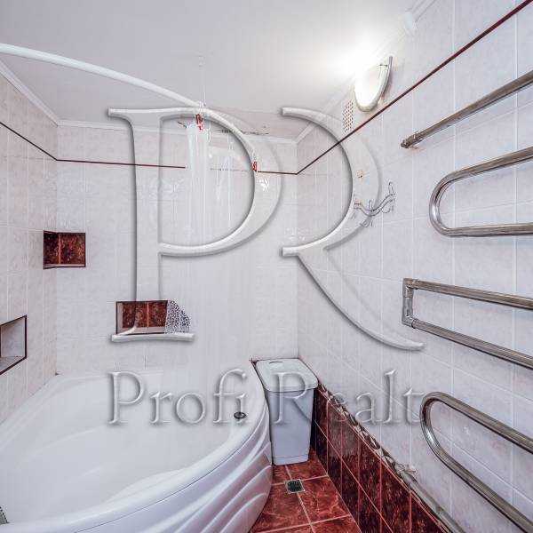 Продажа 3-комнатной квартиры 70 м², Симиренко ул., 2/19