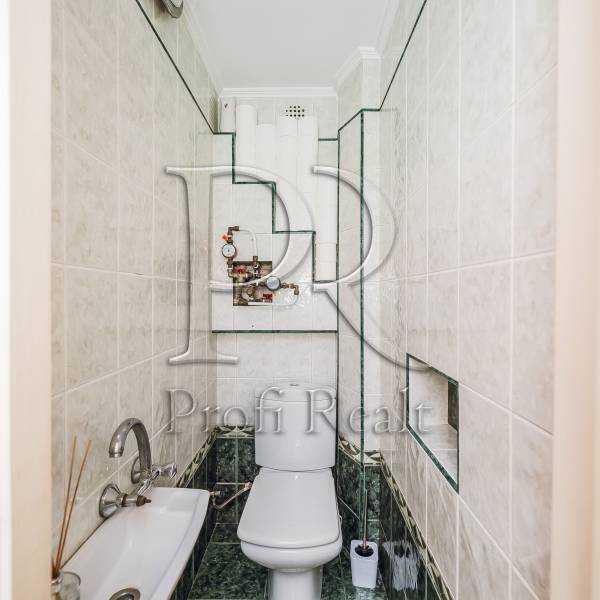 Продажа 3-комнатной квартиры 70 м², Симиренко ул., 2/19