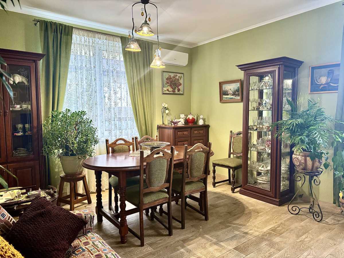 Продаж будинку 160 м², Лугова