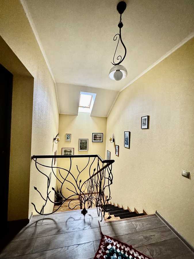 Продаж будинку 160 м², Лугова