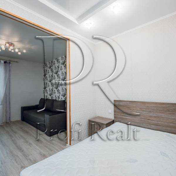 Продажа 1-комнатной квартиры 50 м², Михаила Максимовича ул., 3Д