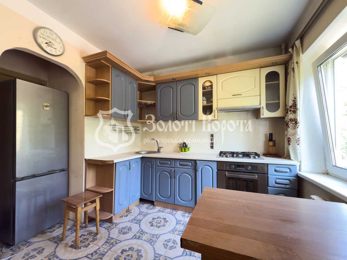 Продаж 2-кімнатної квартири 40 м², Перова бул., 22
