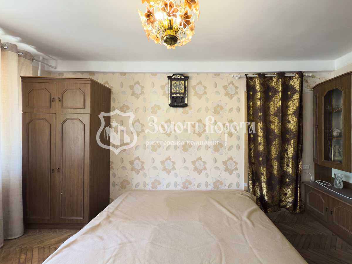 Продаж 2-кімнатної квартири 40 м², Перова бул., 22