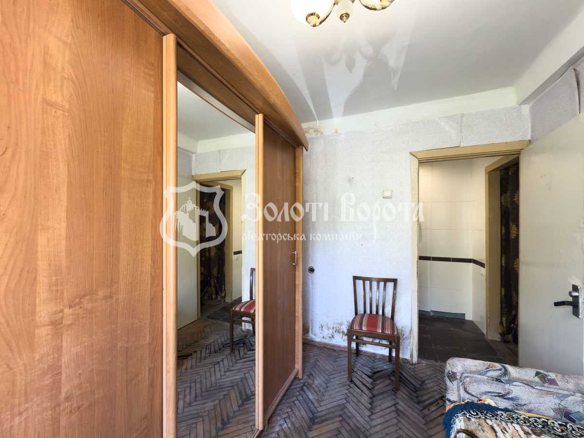 Продаж 2-кімнатної квартири 40 м², Перова бул., 22