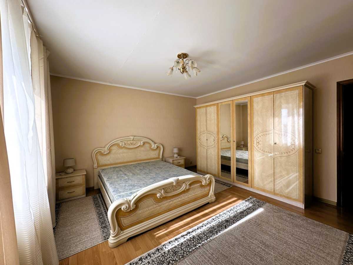 Оренда 3-кімнатної квартири 100 м², Декабристів вул., 12/37
