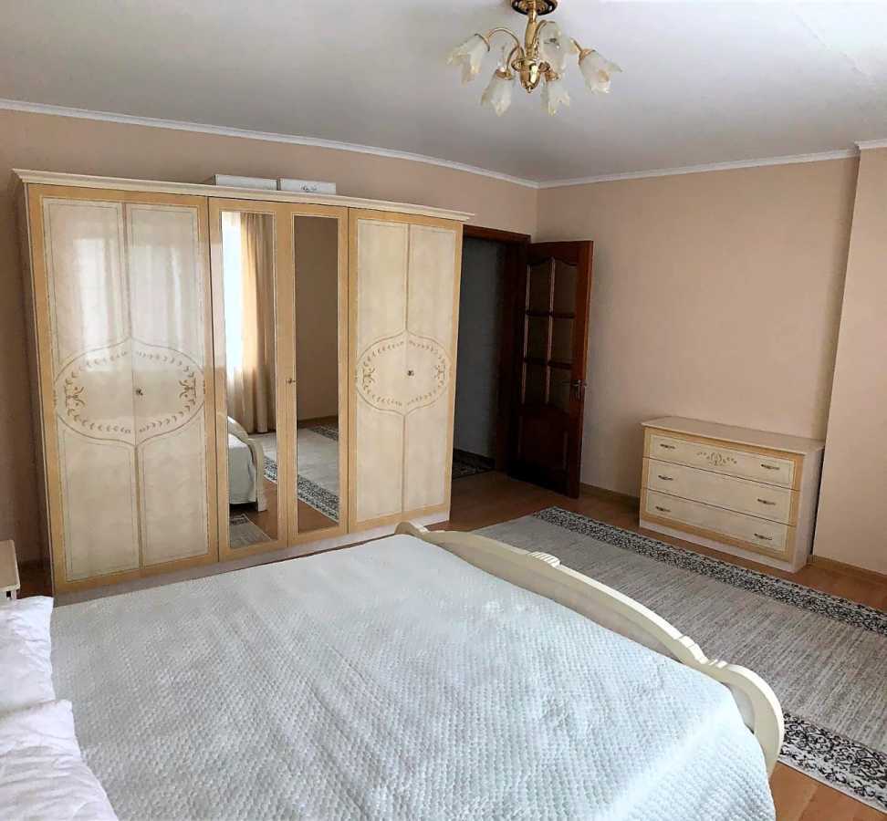 Оренда 3-кімнатної квартири 100 м², Декабристів вул., 12/37