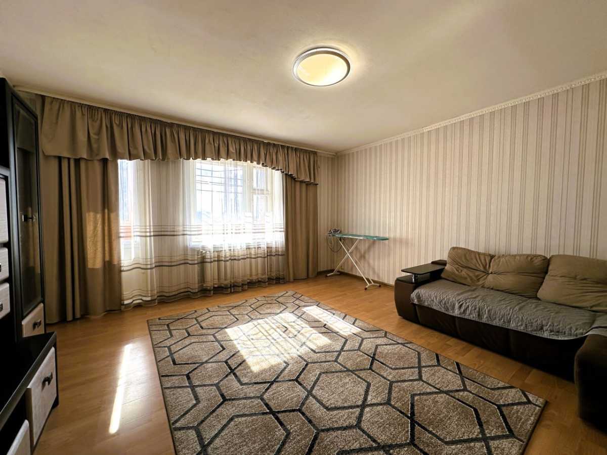 Оренда 3-кімнатної квартири 100 м², Декабристів вул., 12/37