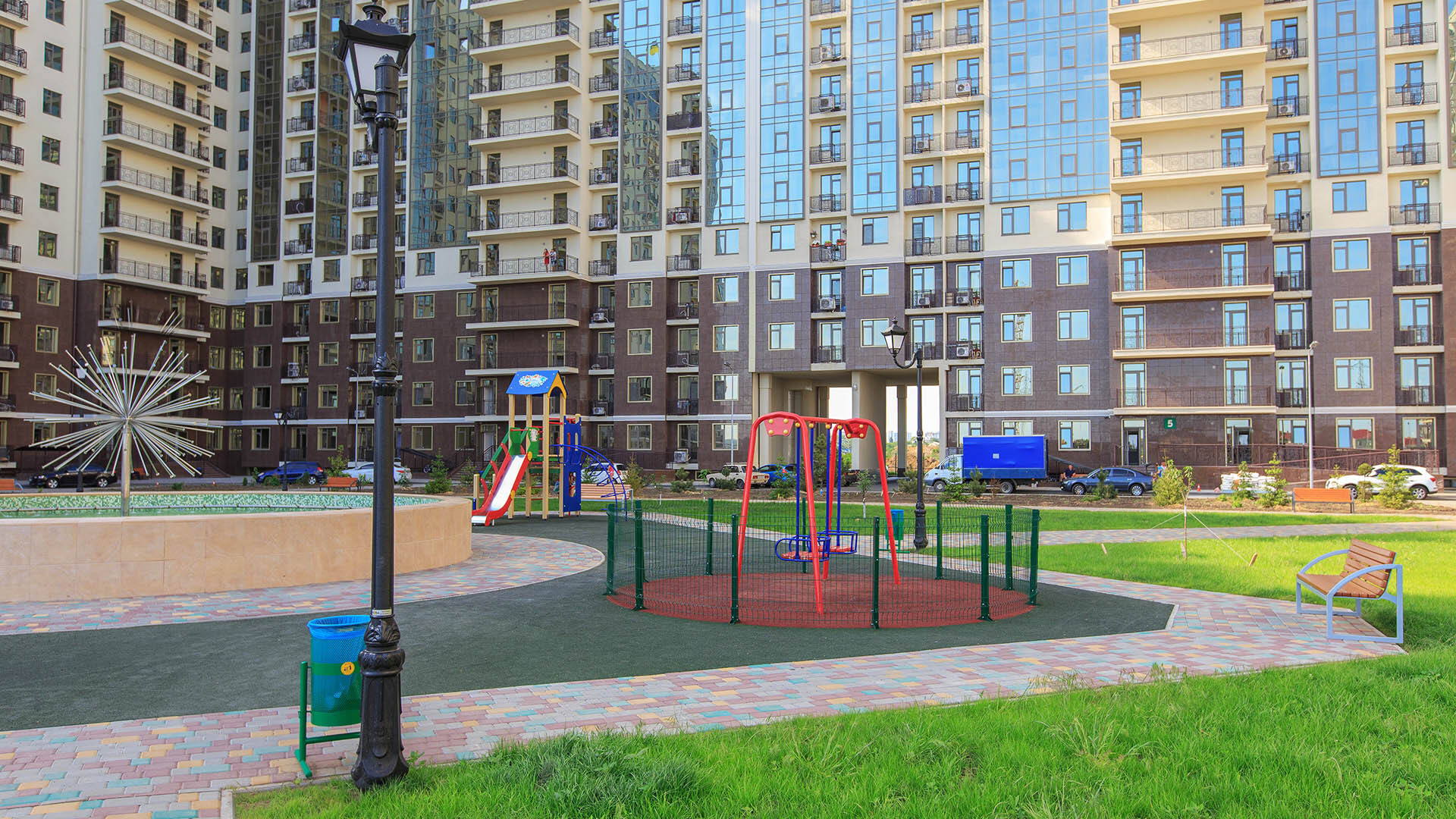 Продажа 2-комнатной квартиры 92 м², Жемчужная ул., 3