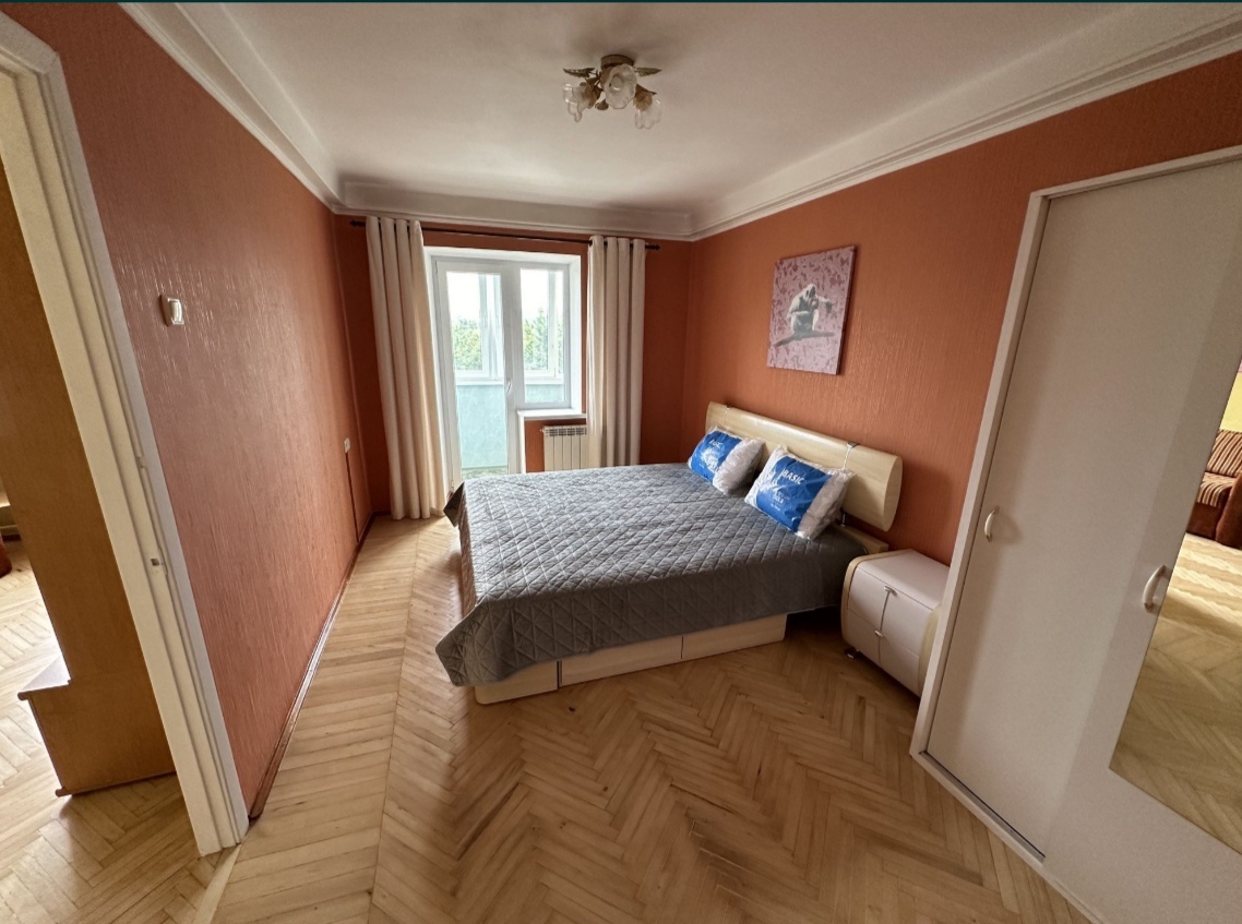 Оренда 2-кімнатної квартири 45 м², Русанівська наб., 4