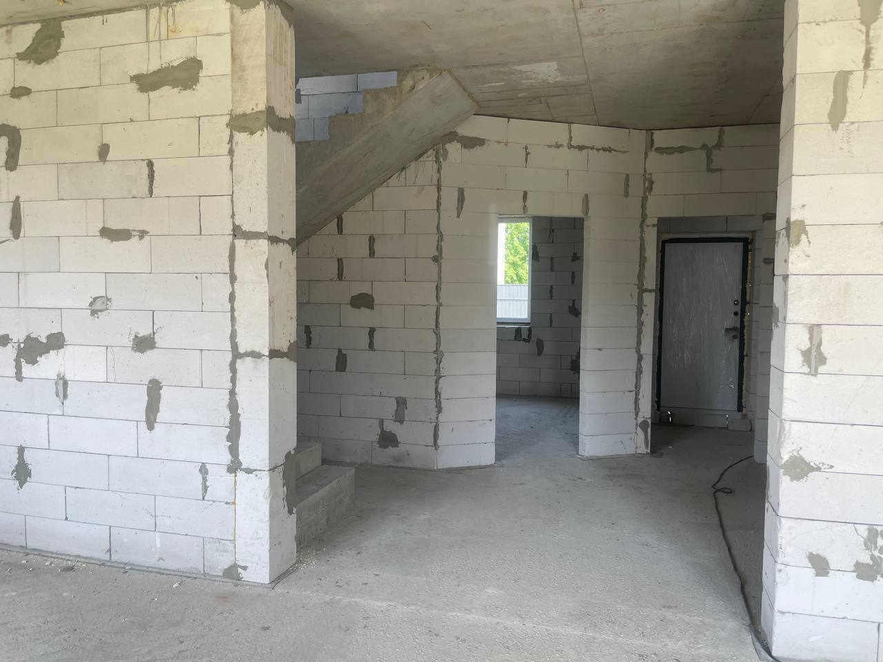 Продаж будинку 180 м²