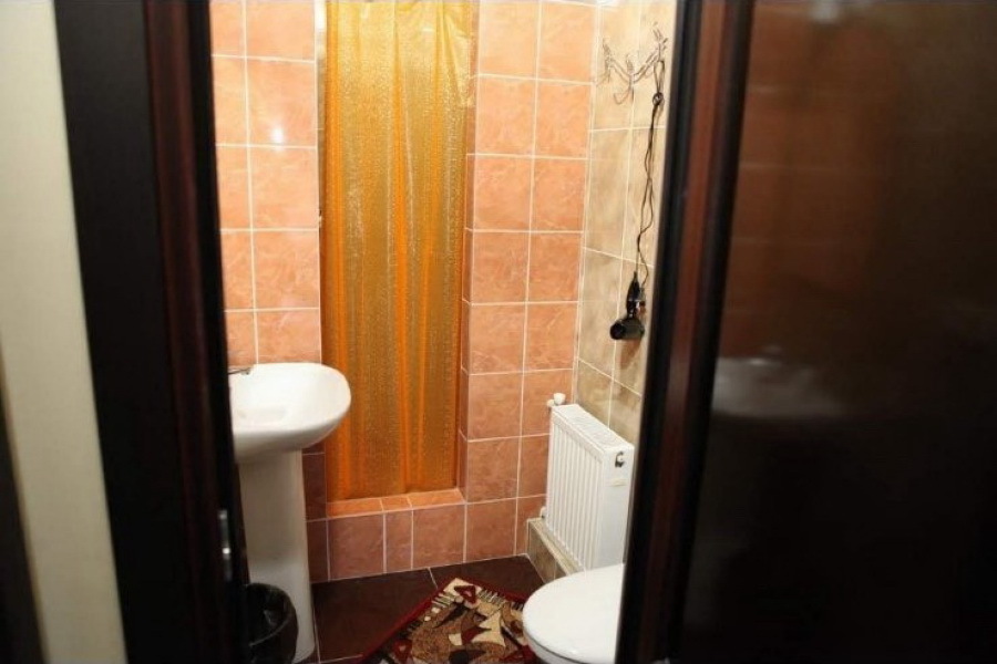 Продажа 5-комнатной квартиры 186 м², Генуэзская ул.