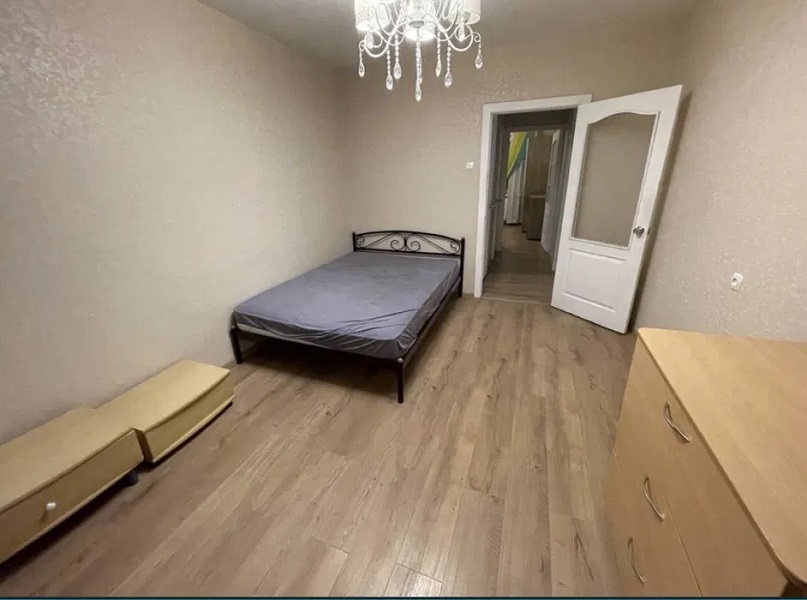 Продаж 3-кімнатної квартири 69 м², Академіка Корольова вул.
