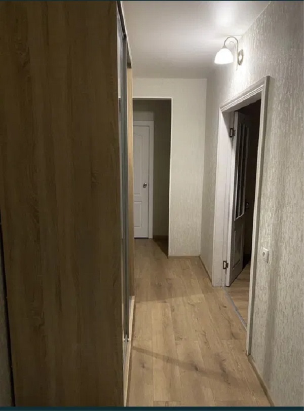 Продаж 3-кімнатної квартири 69 м², Академіка Корольова вул.