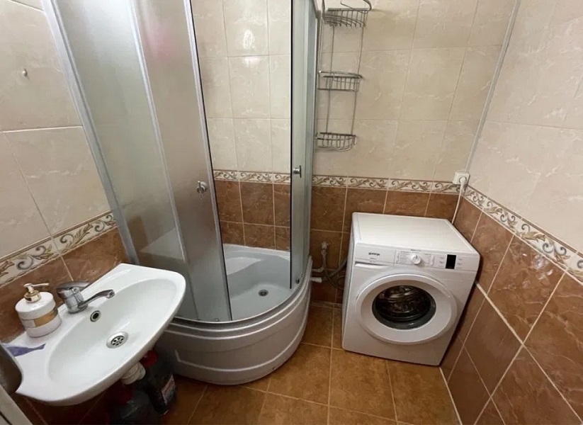 Продаж 3-кімнатної квартири 69 м², Академіка Корольова вул.