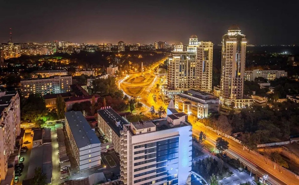 Продажа 5-комнатной квартиры 210 м², Солнечная ул.