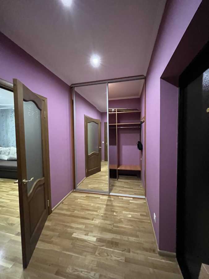 Аренда 1-комнатной квартиры 50 м², Академика Глушкова просп., 9Г