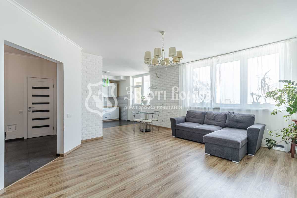Продажа 3-комнатной квартиры 100 м², Елены Пчилки ул., 8