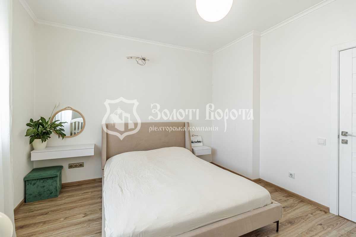 Продажа 3-комнатной квартиры 100 м², Елены Пчилки ул., 8