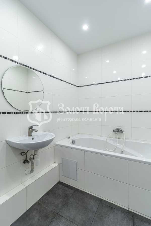 Продажа 3-комнатной квартиры 100 м², Елены Пчилки ул., 8