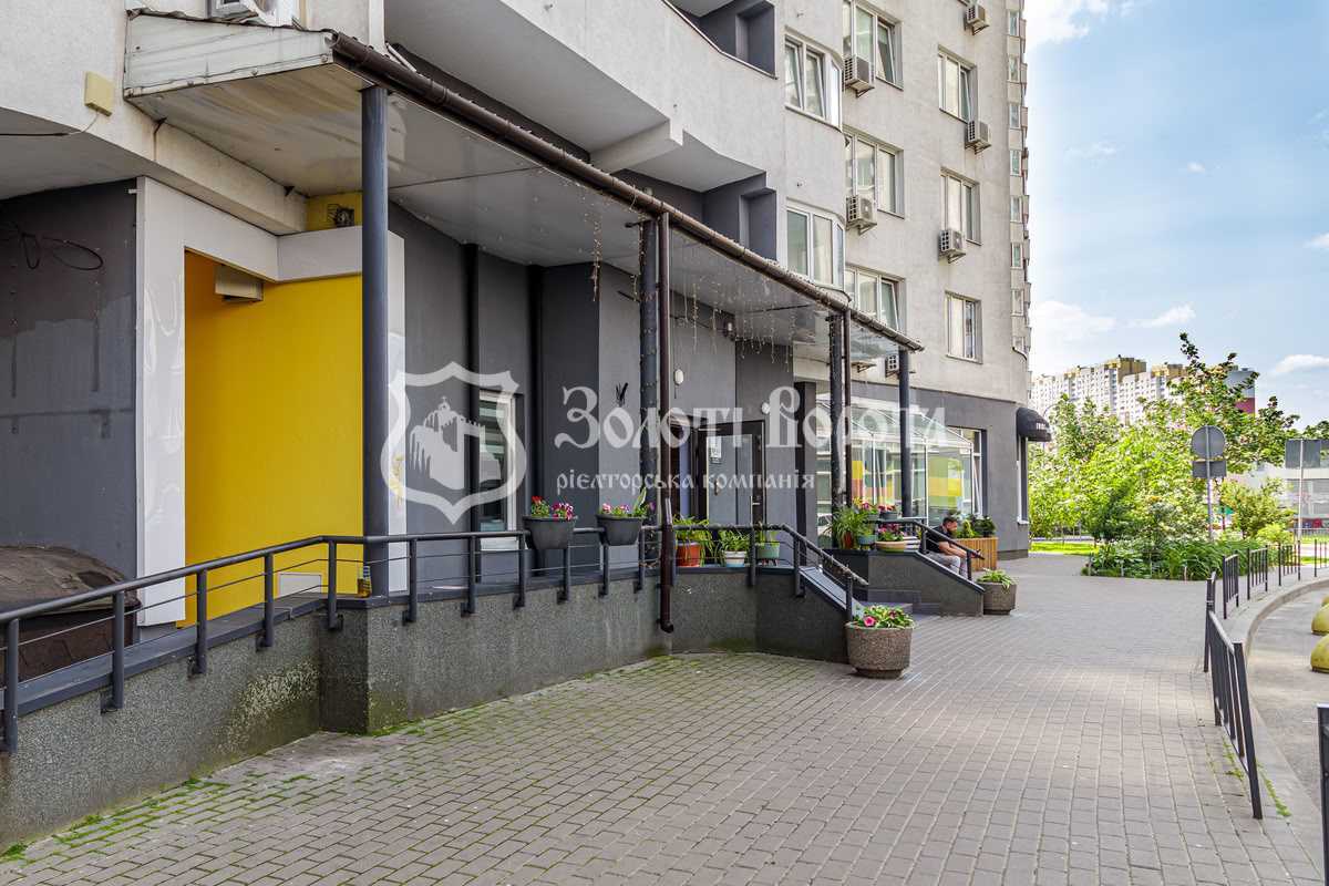 Продажа 3-комнатной квартиры 100 м², Елены Пчилки ул., 8
