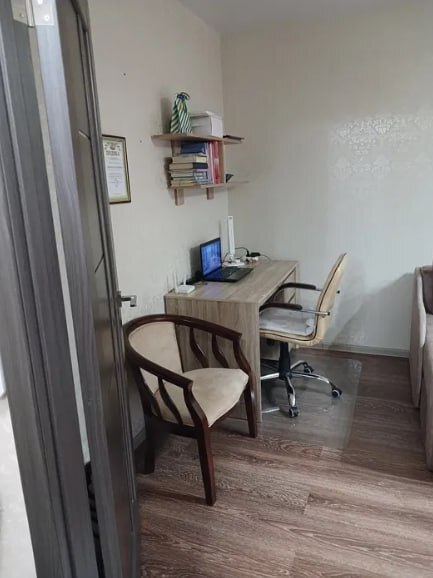 Продаж 1-кімнатної квартири 37 м², Новомістинська вул.