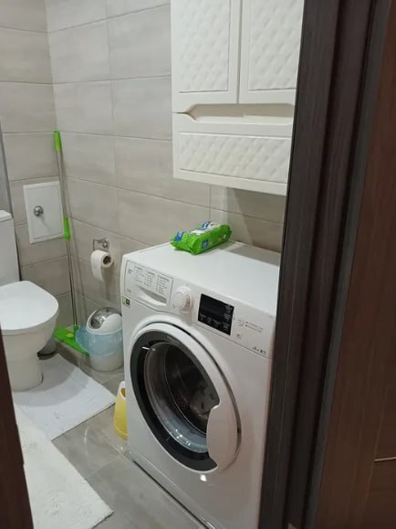 Продаж 1-кімнатної квартири 37 м², Новомістинська вул.