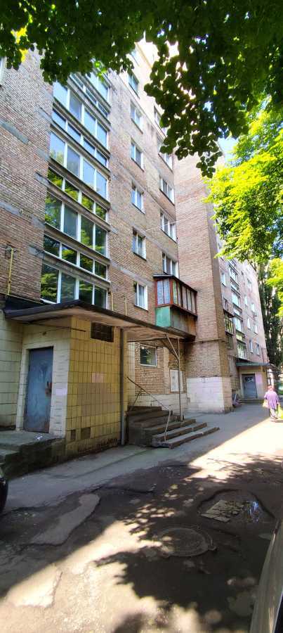 Продажа 3-комнатной квартиры 62 м², Багговутовская ул., 3/15