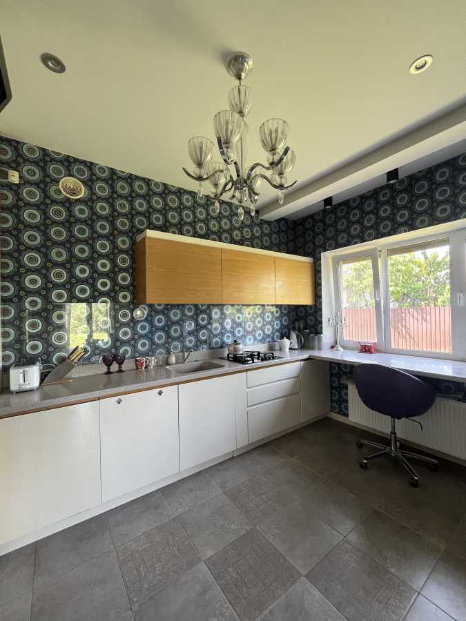 Оренда будинку 200 м², Прорізна, 18
